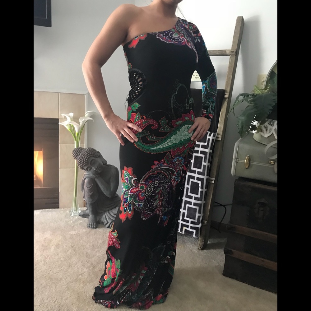 Breathtaking gown!